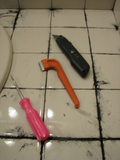 Removing dark grout 